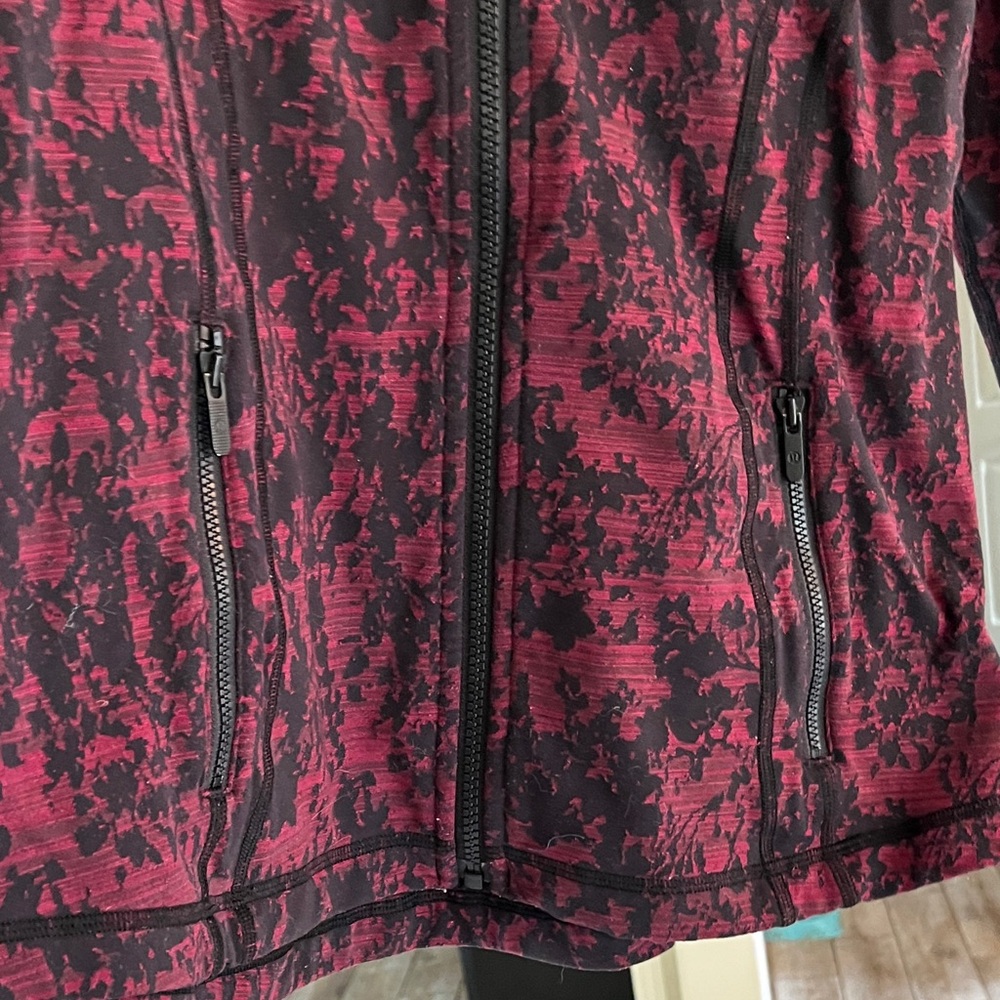 Lululemon Athletica Red and Black Jacket - Picture 7 of 8
